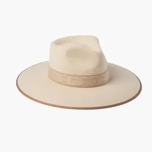 Hat that is actually style. Suitable to add to any look! 10 Fool-Proof Hats That Will Turn You Into a Hat Person main image 3